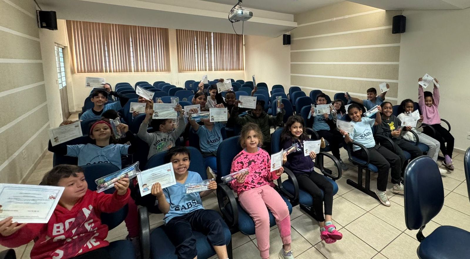 Palestra sobre Saúde Bucal para as Crianças do Projeto Social